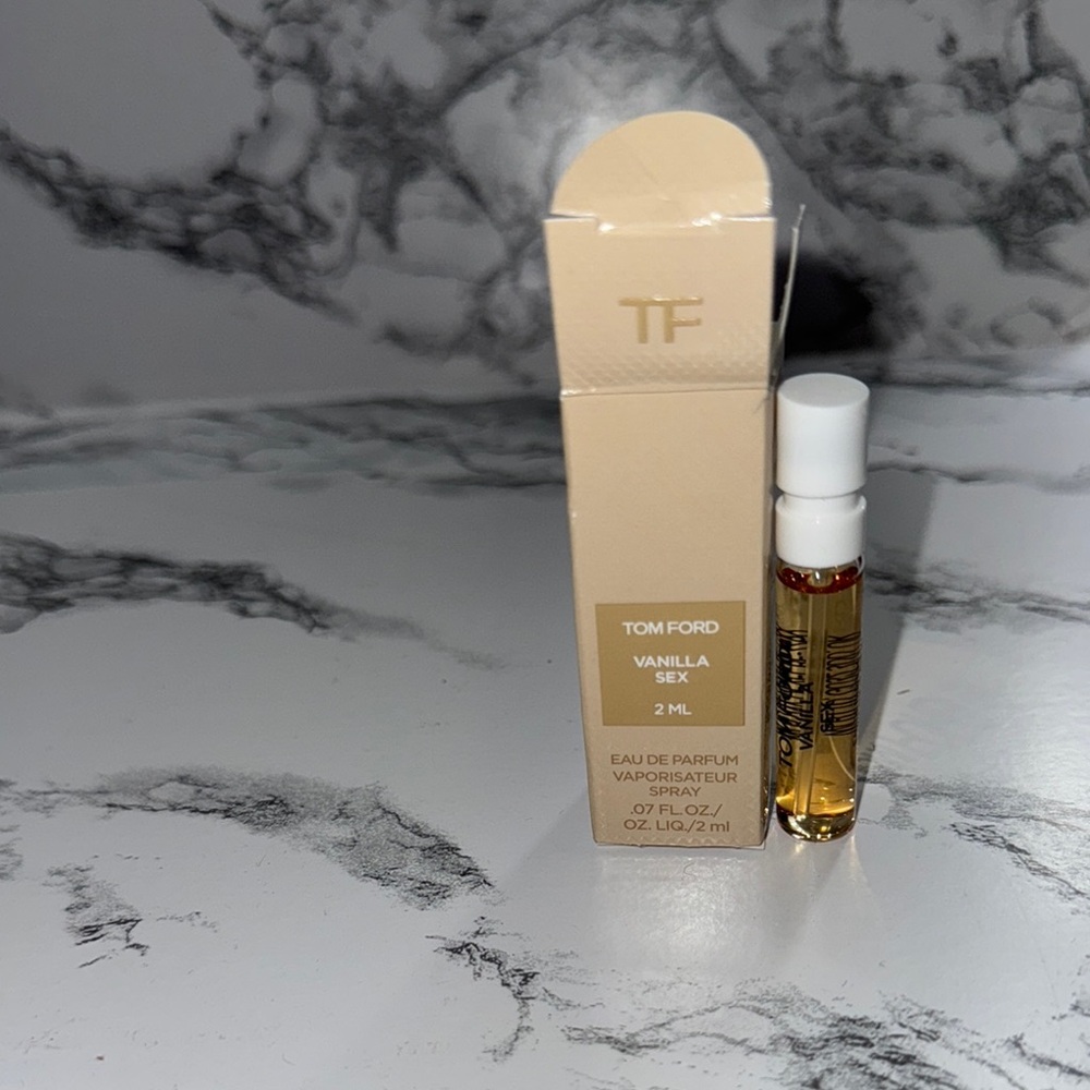 NWT Tom Ford: add 4 single samples to a bundle. Each bundle price is $30